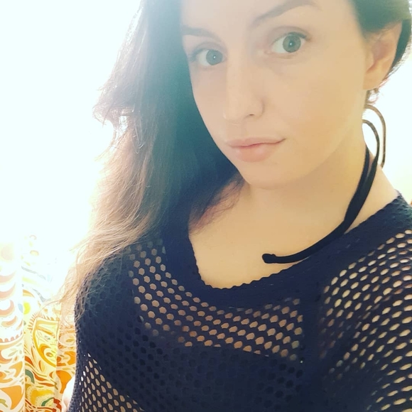 Meet your Posher, Kayla - Picture 1 of 1